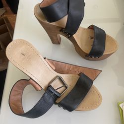 Black Leather Platform Strap Sandals 