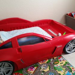 Corvette Bed Frame & Twin Bed