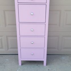 ADORABLE PINK LAVENDER LINGERIE CHEST OR DRESSER LIKE NEW. ROLLING DEEP DRAWERS SILVER KNOBS