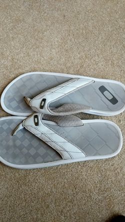 Brand New - Men's Oakley Sandals - Size 10
