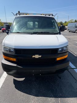 2018 GMC CARGO VAN
