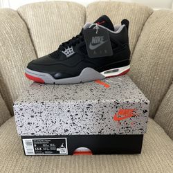 Jordan Retro 4 Breds Reimagined, Size 9
