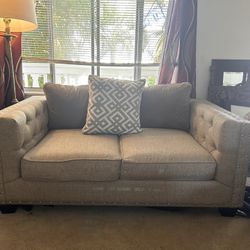 Cindy Crawford Rooms To Go Collection. Selling ASAP Due To Moving