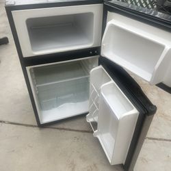 Small Refrigerator 