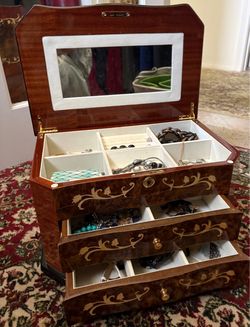 Beautiful Jewelry Box
