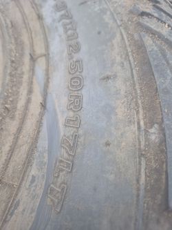 Ms 37x12.50 R17lt.  ExtremeMt2