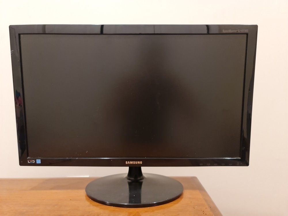 Samsung 24" LED Monitor