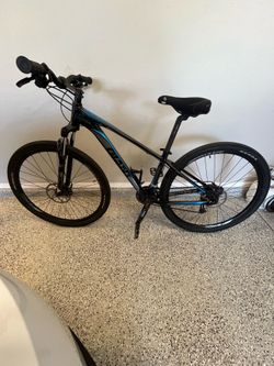 Giant talon mountain bike 29”
