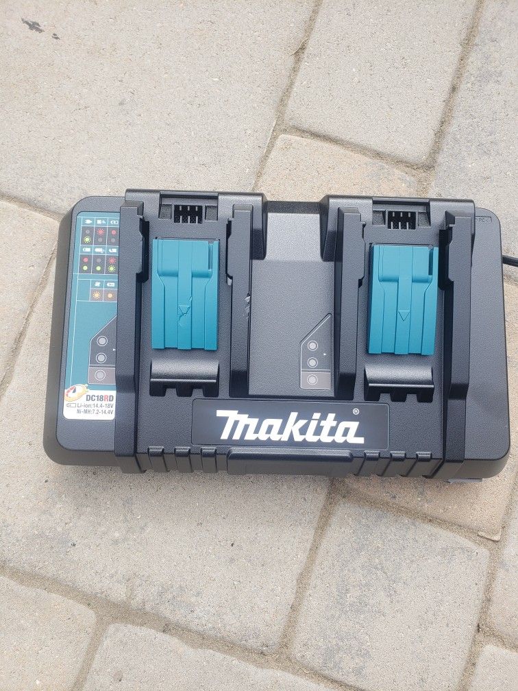 Makita Dual Charger