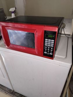 Nice little small microwave oven for sale in Pine Hills