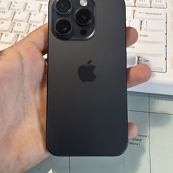 iPhone 15 Pro – 512GB – Unlocked