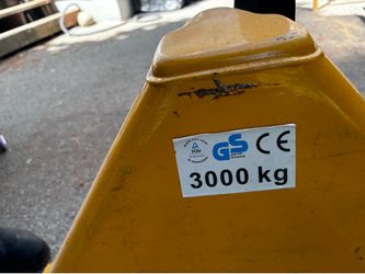 Pallet jack