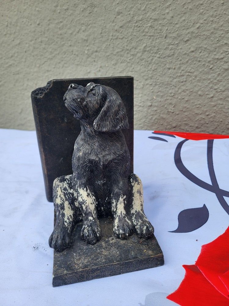 7" ONE PIECE VINTAGE DOG BOOKEND DECOR