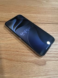 Apple iPhone 13 gold Pro mint