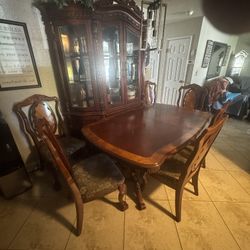 Dining Room Table With Chairs And Hutch 
