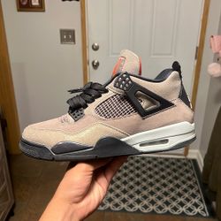 Jordan 4 Taupe Haze 