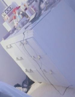 Led light bed and dresser