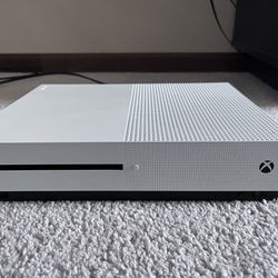 Xbox One S White Used