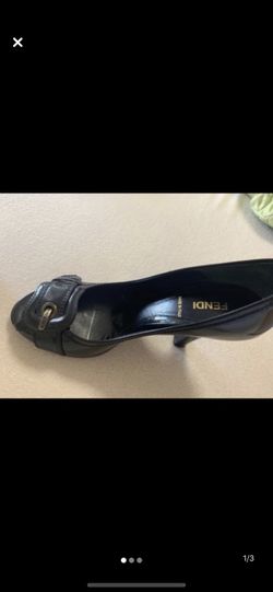 Fendi toe pumps