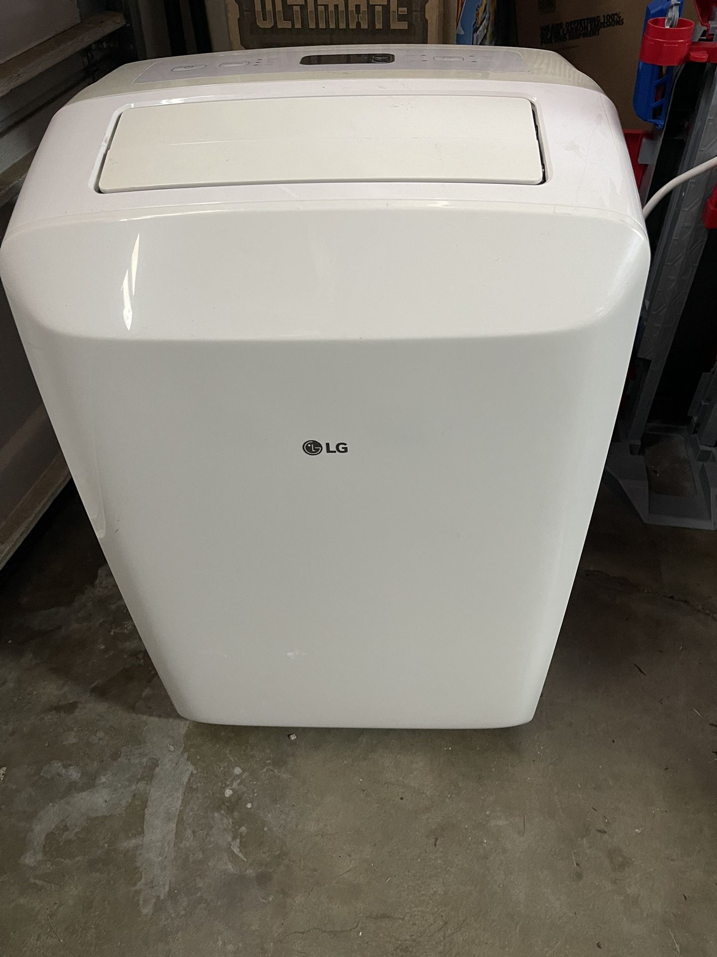 LG 8000BTC Portable Air Conditioner