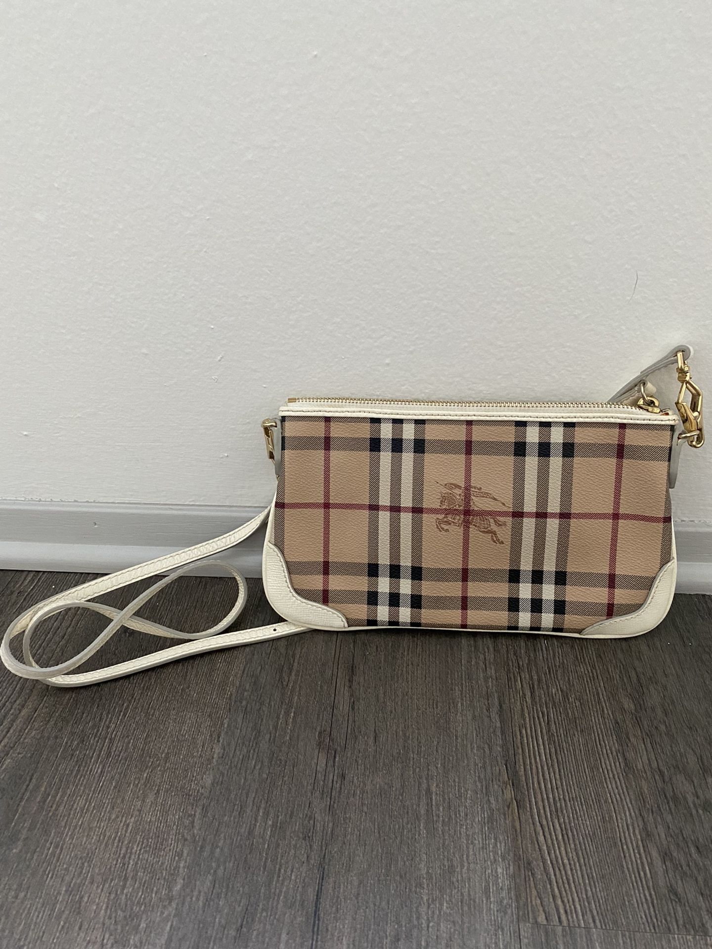 NEW Burberry Crossbody Purse