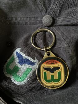 1994 NHL Hartford Whalers keychain & Hat VTG