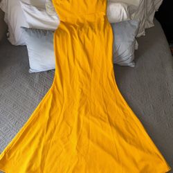 Women’s Lulus Dress Size M  / Vestido Lulus Talla M 