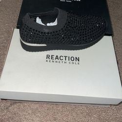 Jewel Jogger Kenneth Cole 