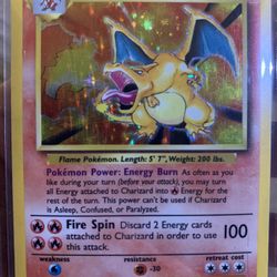 Pokemon Charizard Base 4/102