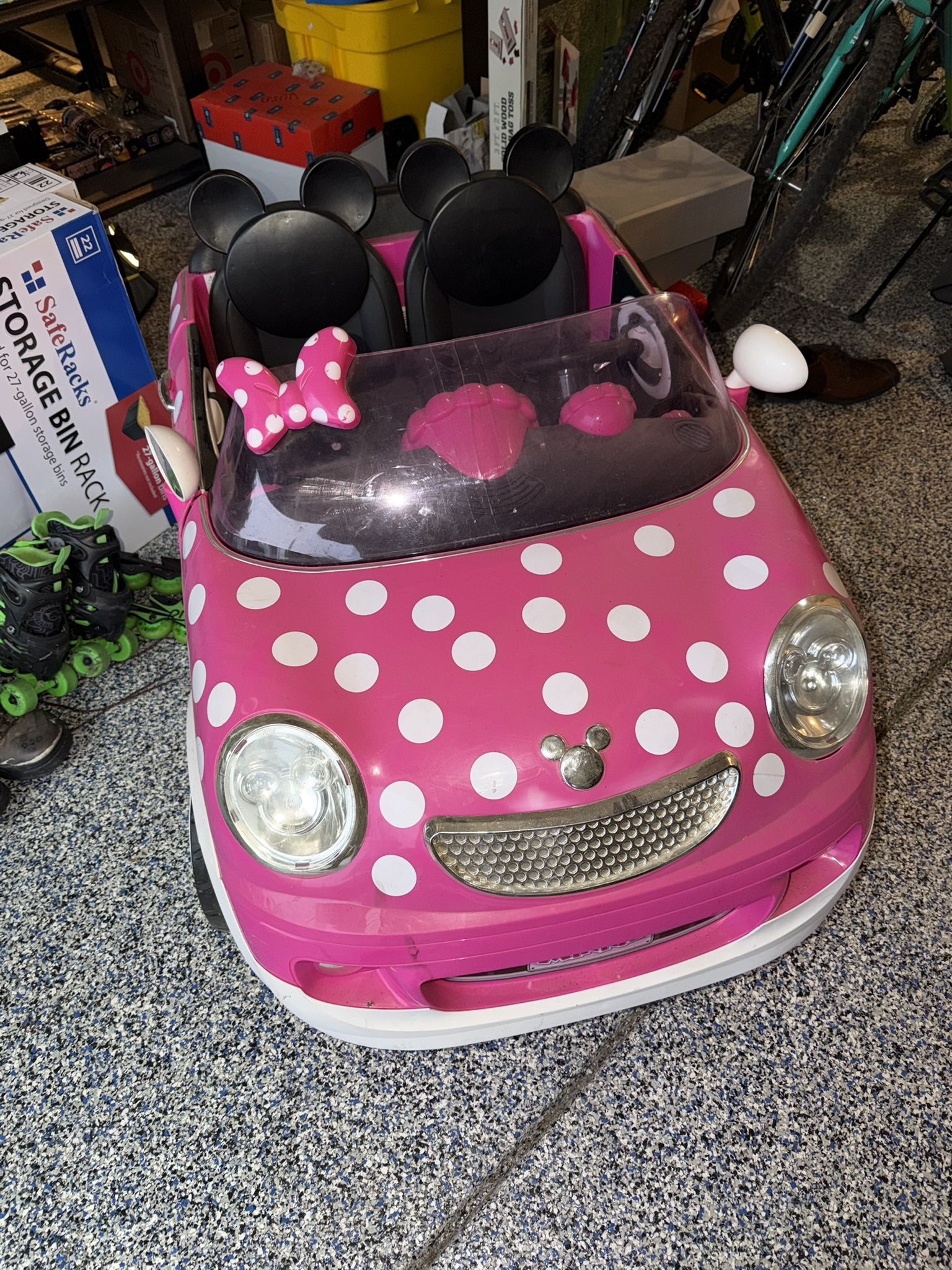 Minnie Mouse 12v Car