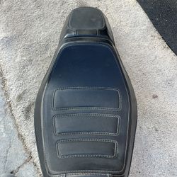 Harley Fatbob 2019 Seat