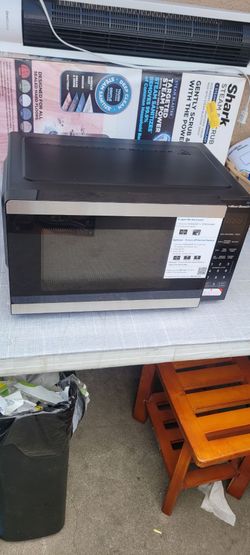 Hamilton Beach compact microwave (se hable español)