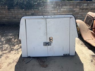 2006 F350 Camper Long Bed