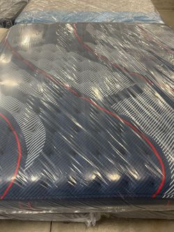 Sealy Posturpedic Elite Albany II 14" Medium Plush Mattress King Size 