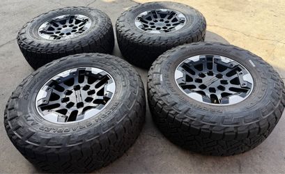 18” Hummer EV OEM Factory wheels black machine Nitto Tires