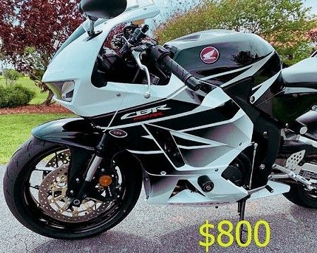 Photo  FOR SALE 2015 Honda CBR 600RRFinal Price$800