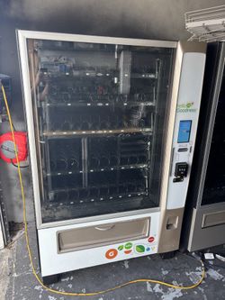 DRINK VENDING MACHINE