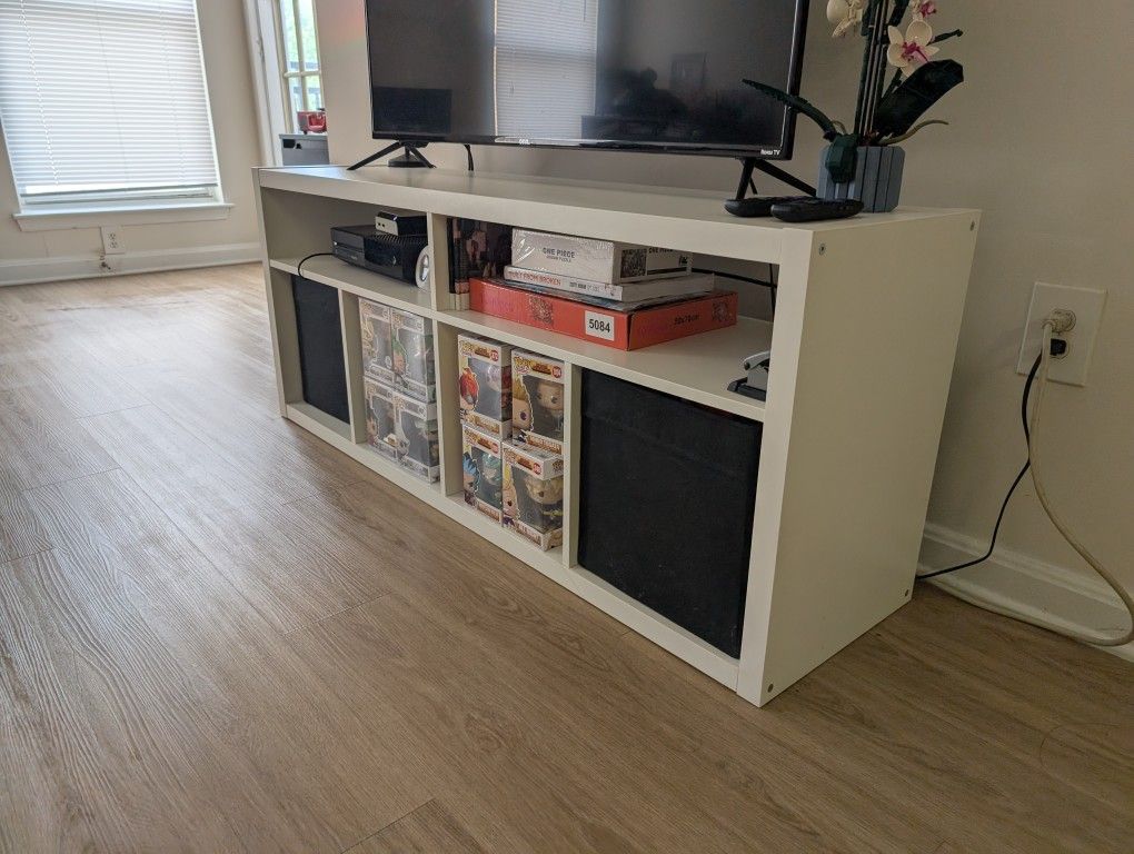 Modern White TV Stand / Entertainment Center - Great Condition