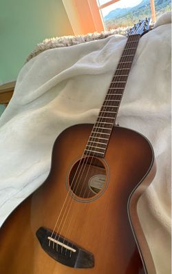 Breedlove Discovery Concert SB Acoustic Guitar