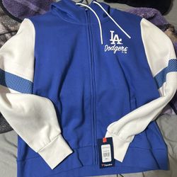 dodger sweater