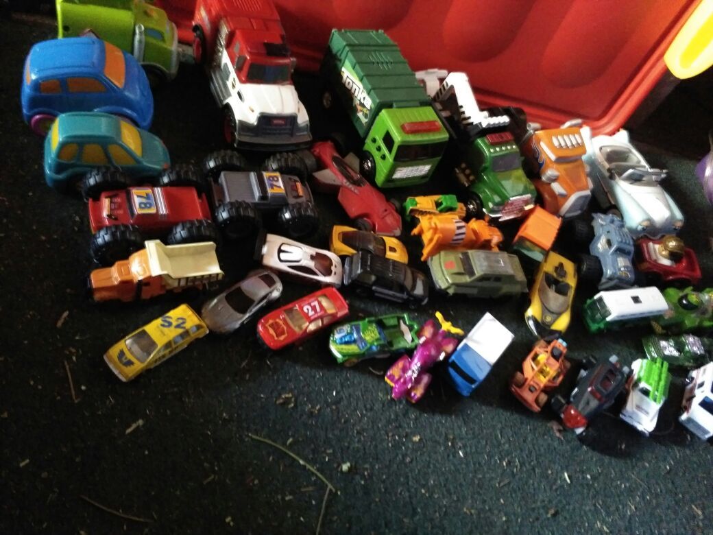 Cars (35)