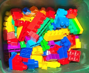 Mega Bloc Lego Style Building Pieces