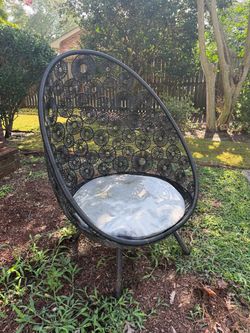 Egg chair