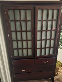 Tv stand/ bookshelf