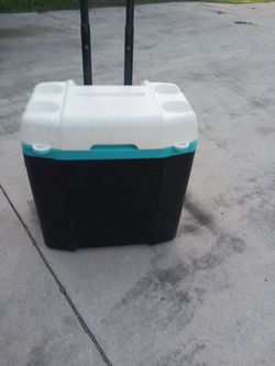 NEW IGLO COOLER 18 FIRM LOOK MY POST ALOT ITEMS