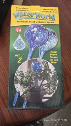 Automatic Watering Bulbs Potted Plants BRAND NEW