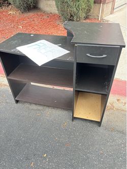 Free bookshelf desk