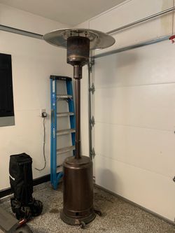 Outdoor heat lamp