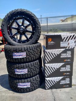 Ford F150 Wheels and tires 33x12.50R20 $1690 set of four 👌