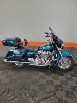 2005 Harley Davidson FLHTCSE2
